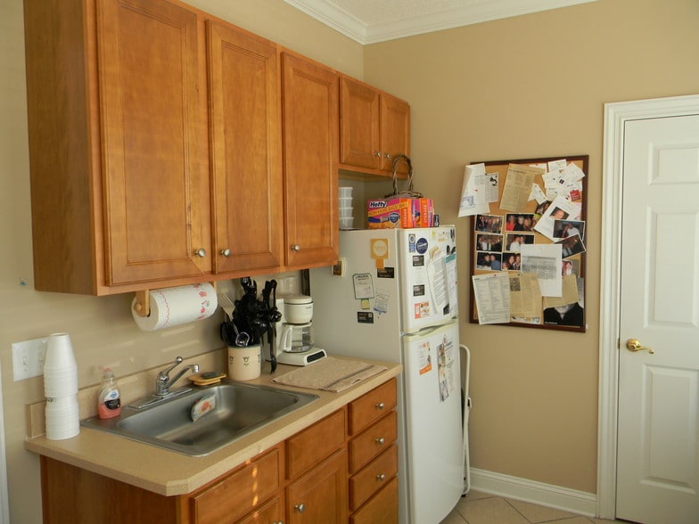 More Photos Of 11555 Central Pky, Jacksonville Medical For Lease