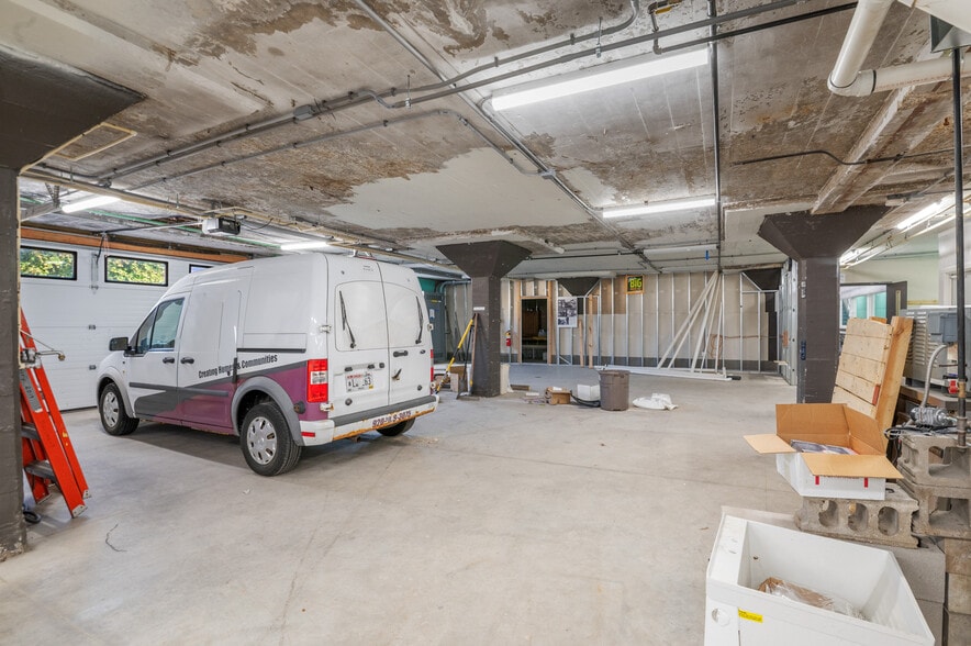 More Photos Of 815 Chicago St, Green Bay Industrial For Sale