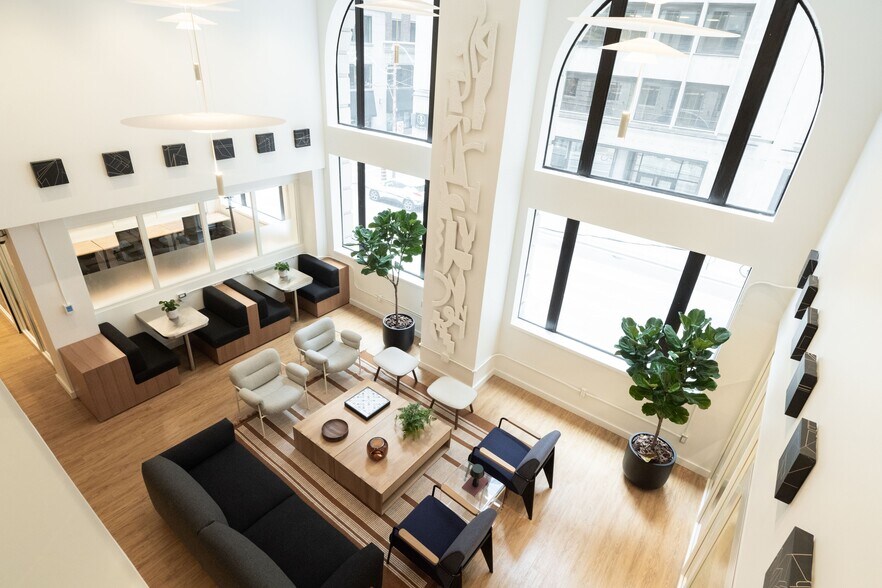 More Photos Of 353-359 Bay St, Toronto Coworking Space