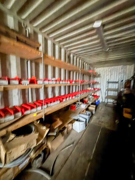 More Photos Of 5640 44th Ave S, Clinton Office For Sale