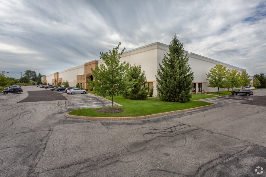 More Photos Of 7900 Cochran Rd, Solon Distribution For Lease