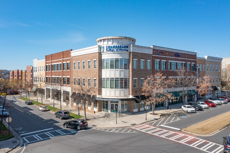 More Photos Of 2015 Ayrsley Town Blvd, Charlotte Unknown For Lease