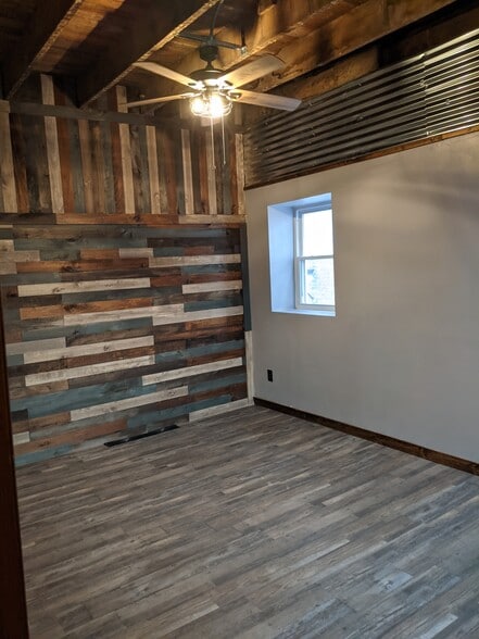 More Photos Of 204 W Main St, Belleville Office Residential For Sale