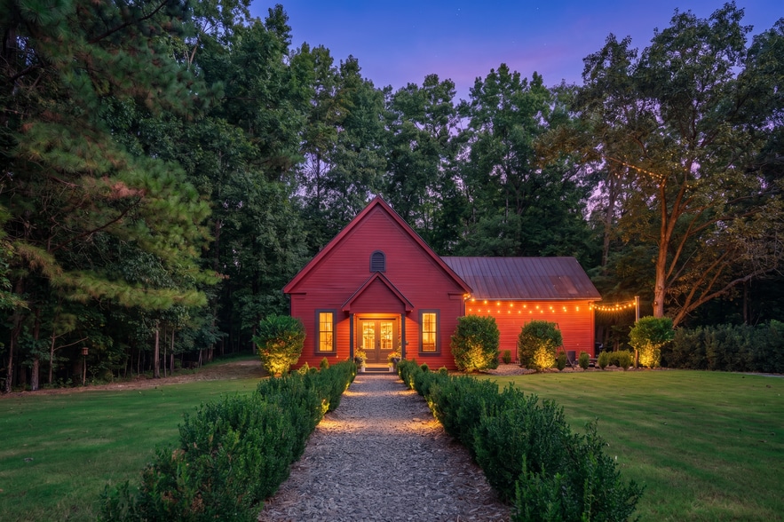 More Photos Of 8561 Bells Ferry Rd, Canton Specialty For Sale