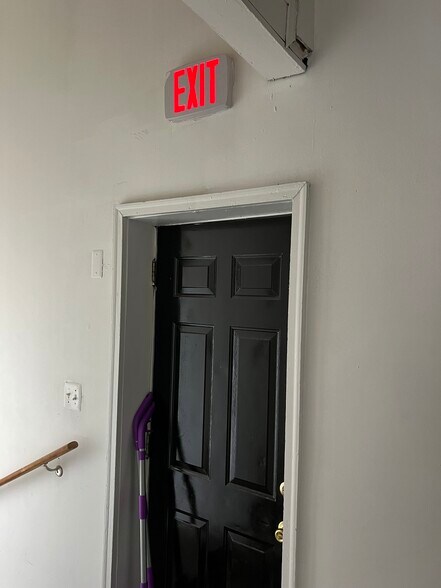 More Photos Of 4009 34th St, Mount Rainier Restaurant For Sale