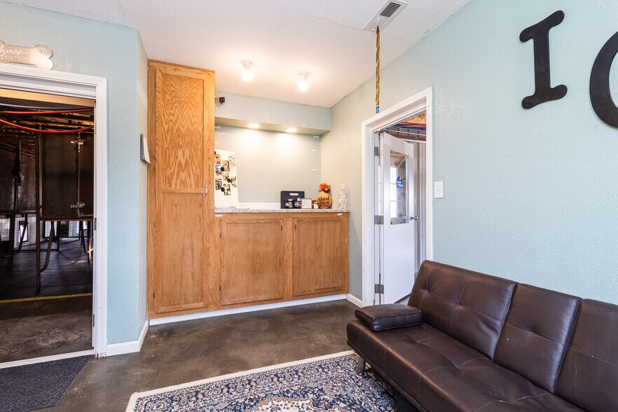 More Photos Of 12646 300th st, Wheeler Specialty For Sale