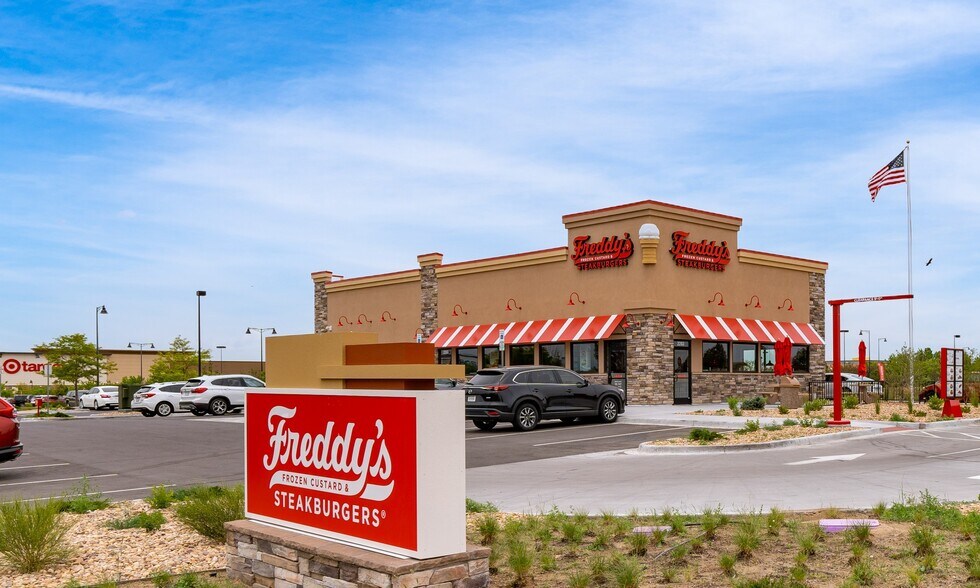 More Photos Of 2203 Prairie Center Pky, Brighton Fast Food For Sale