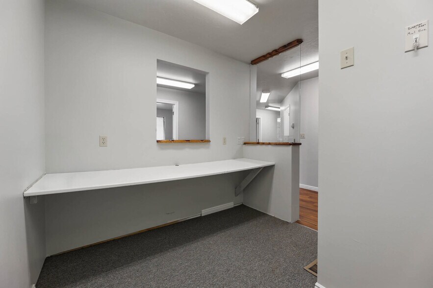 More Photos Of 7706 S Locust St, Midvale Medical For Sale