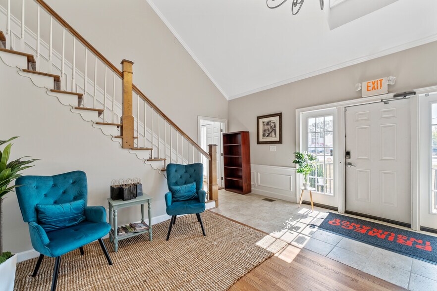 More Photos Of 2615 Sandy Plains Rd, Marietta Medical For Sale