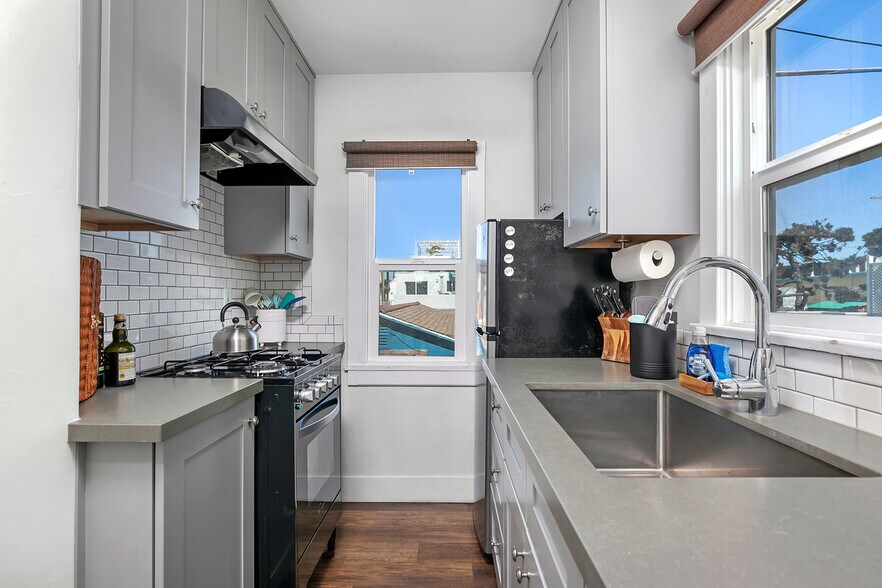 More Photos Of 818 Portsmouth Ct, San Diego Multifamily For Sale