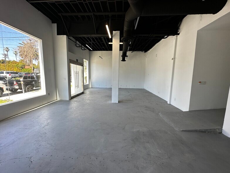 More Photos Of 314 N Harper Ave, Los Angeles Storefront Retail Office For Lease