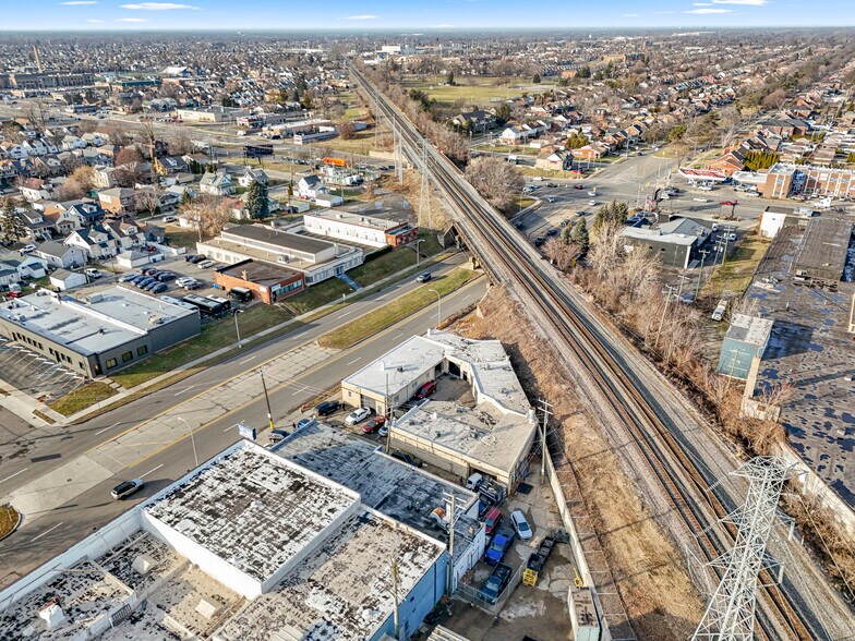 More Photos Of 5420 Oakman Blvd, Dearborn Warehouse For Sale