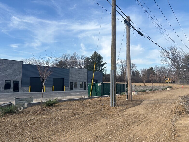 More Photos Of 3630 Ohara Rd, Erlanger Flex For Sale