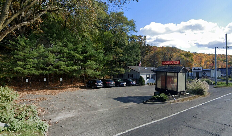 More Photos Of 145 NY-303, West Nyack Office Residential For Sale