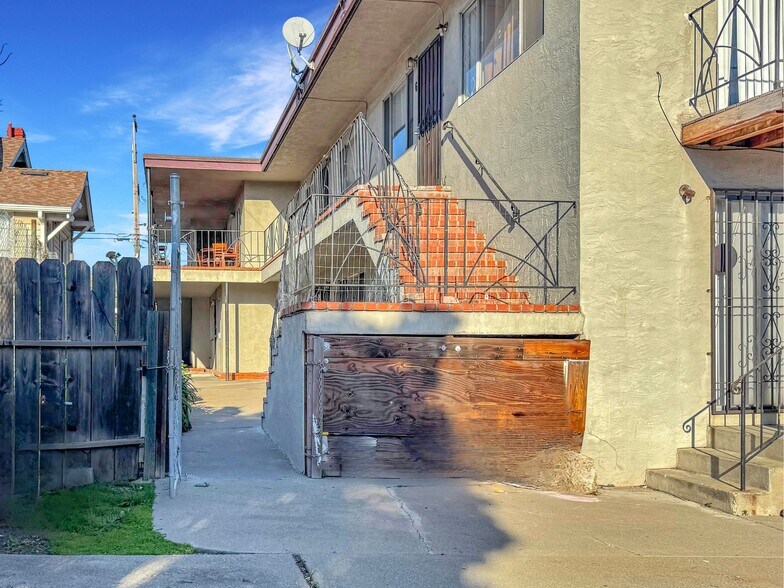 More Photos Of 3205 Brookdale Ave, Oakland Multifamily For Sale