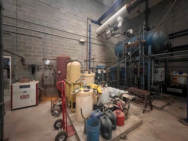 More Photos Of 3099 Piney Dam Rd, Clarion Warehouse For Sale