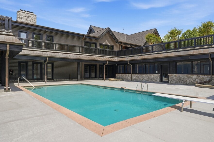 More Photos Of 9715 Nine Eagles Ln, Charlotte Specialty For Sale