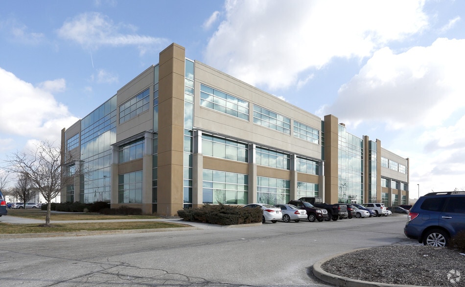 More Photos Of 701 E County Line Rd, Greenwood Medical For Lease