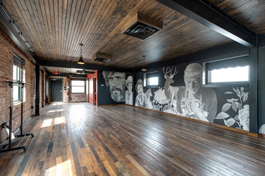 More Photos Of 1314 Jo Johnston Ave, Nashville Freestanding For Sale