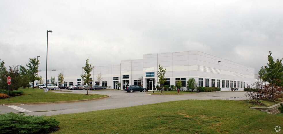 More Photos Of 1201-1217 W Remington Blvd, Romeoville Warehouse For Sale