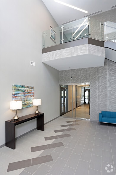 More Photos Of 12100 Meredith Dr, Urbandale Office For Lease