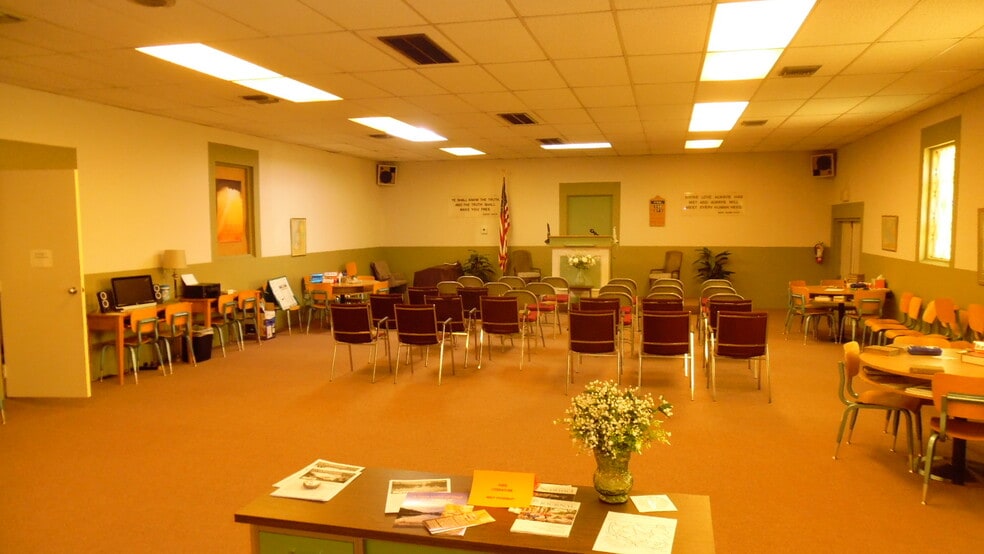 More Photos Of 300 S 7th St, Las Vegas Religious Facility For Sale