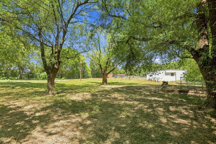 More Photos Of 1271 Oak St, Schertz Schools For Lease