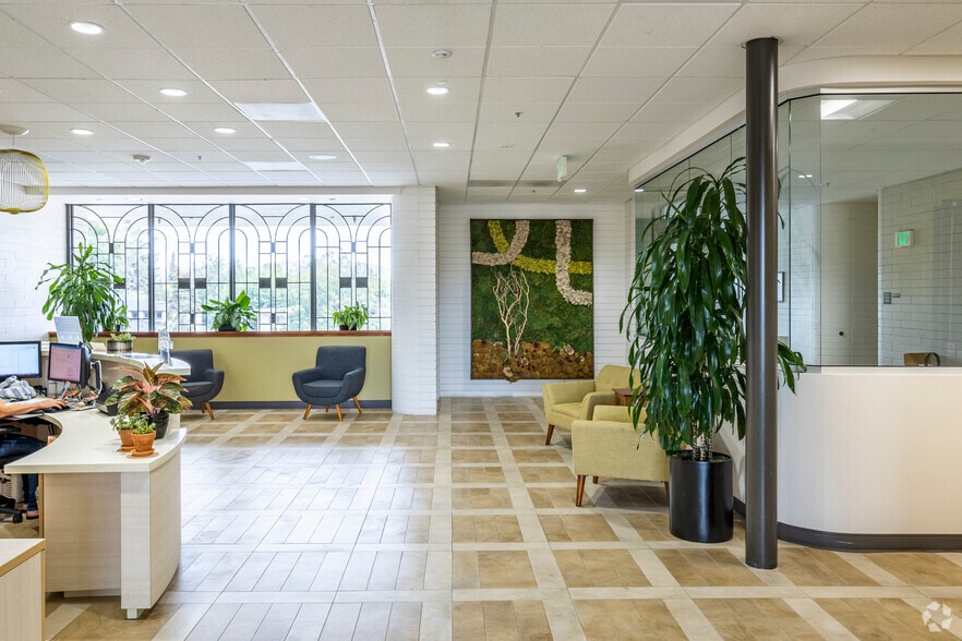 More Photos Of 1530 Meridian Ave, San Jose Office For Sale