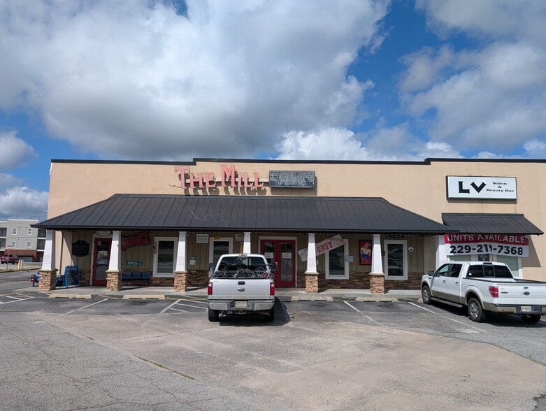Primary Photo Of 1337 Baytree Rd, Valdosta General Retail For Sale