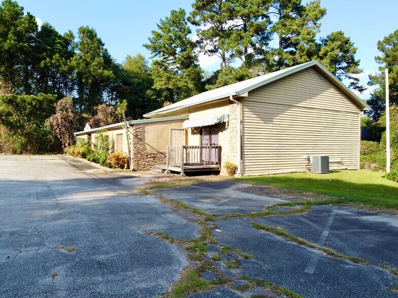 More Photos Of 10423 Flat Shoals Rd, Covington Restaurant For Sale