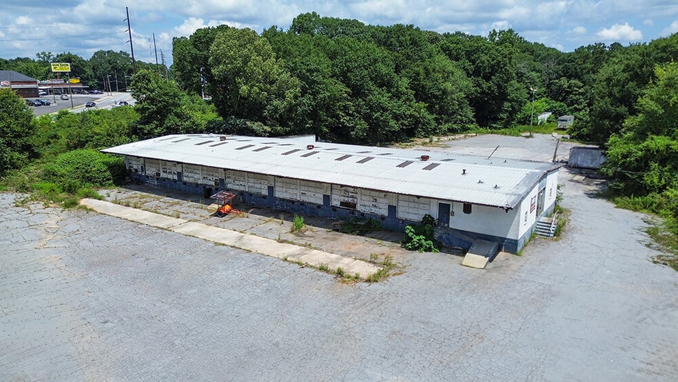More Photos Of 2810 Regina Dr NW, Atlanta Warehouse For Lease
