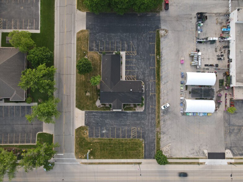 More Photos Of 2120 S Ridge Rd, Green Bay Office For Lease