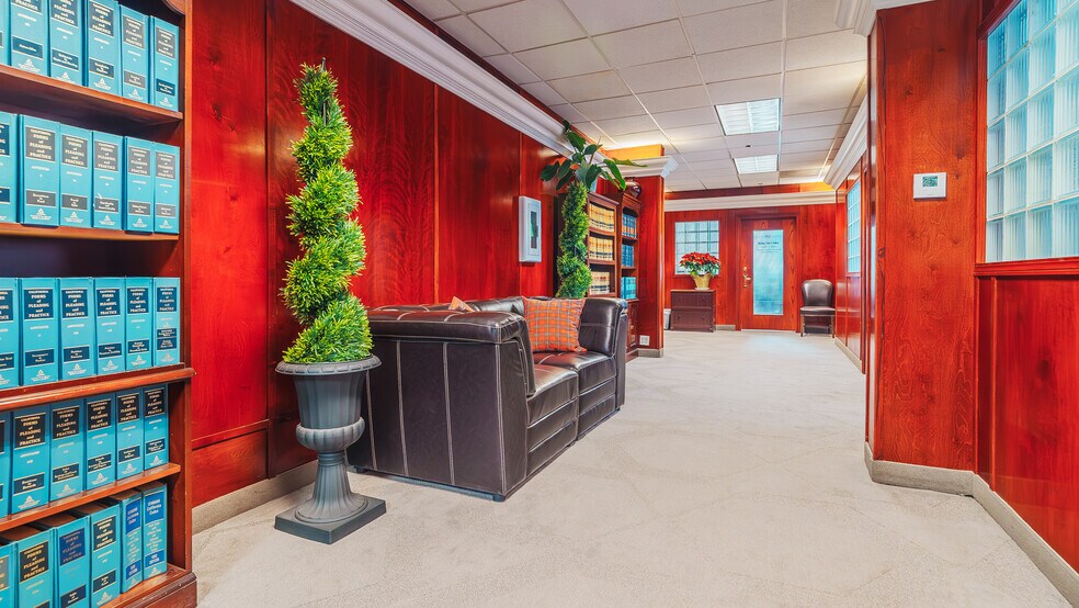 More Photos Of 1060 Fulton St, Fresno Office For Sale