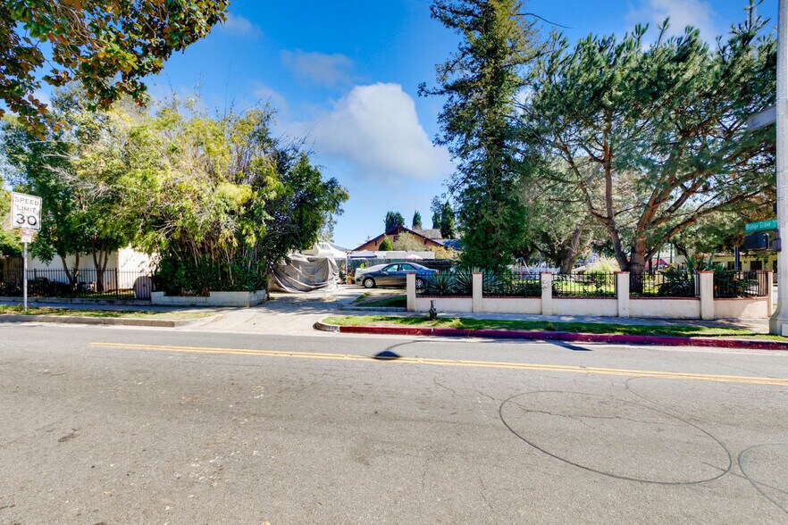 More Photos Of 708 N El Molino Ave, Pasadena Land For Sale