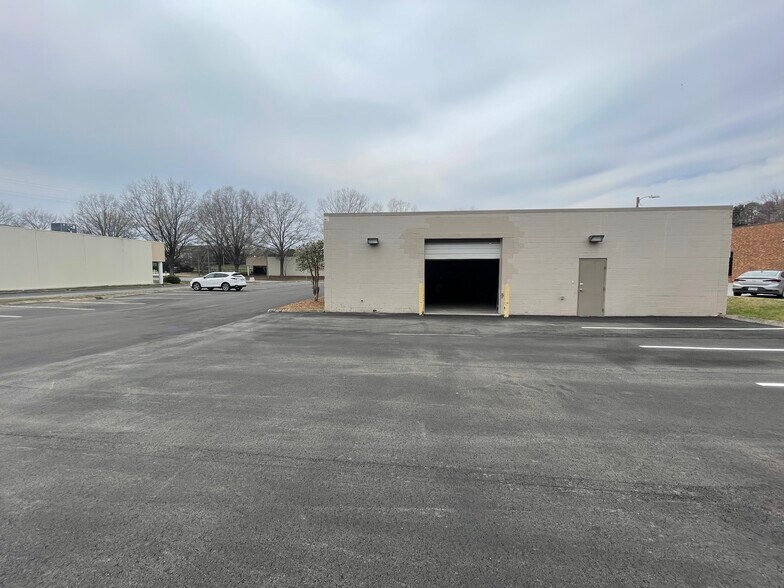 More Photos Of 205 S Westgate Dr, Greensboro Research And Development For Sale