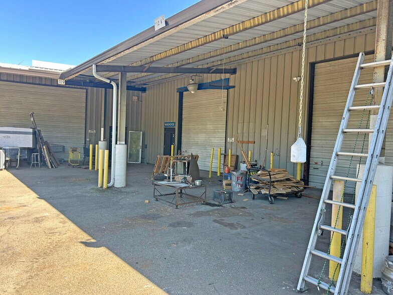 More Photos Of 57 Barham Ave, Santa Rosa Warehouse For Lease