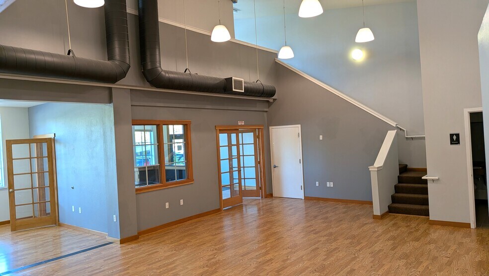 More Photos Of 115-127 Kellogg Rd, Bellingham Unknown For Lease