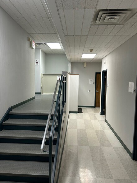 More Photos Of 214 State St, Schenectady Office For Lease