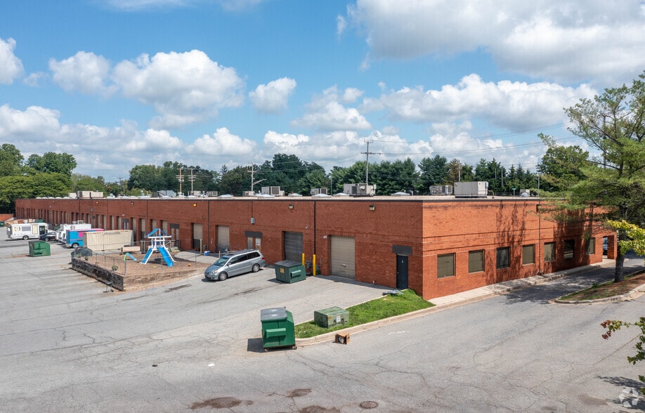 More Photos Of 9631 Liberty Rd, Randallstown Unknown For Lease