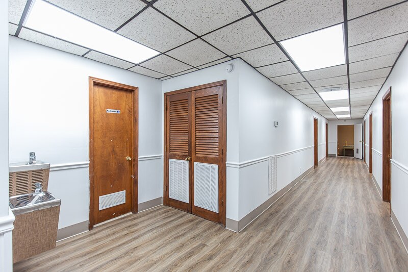 More Photos Of 510 Rosebank Ave, Nashville Schools For Lease