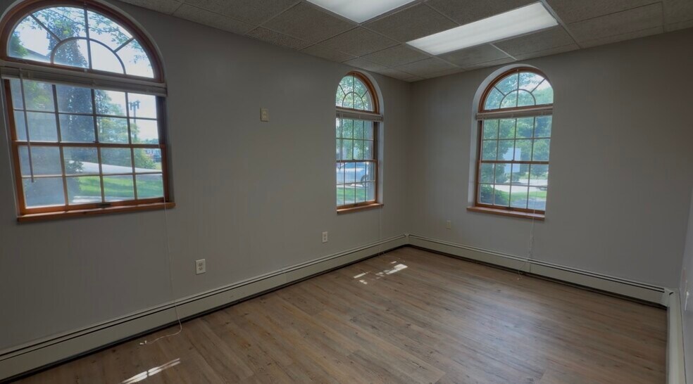 More Photos Of 514 Pellis Rd, Greensburg Medical For Lease