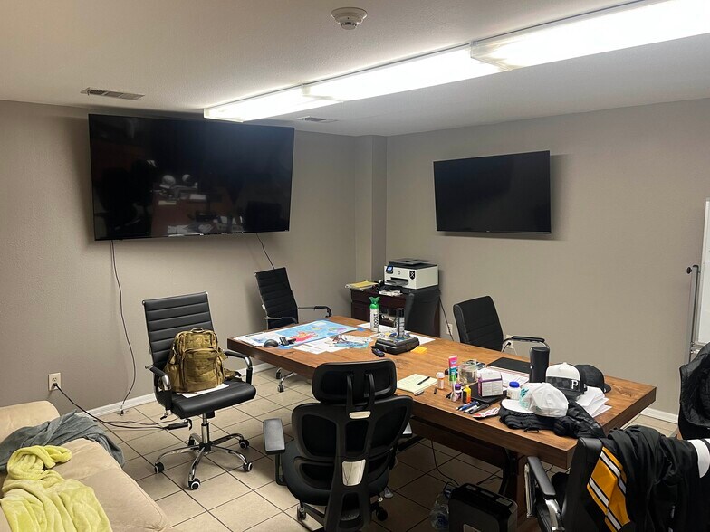 More Photos Of 1486 Champion Rd, Terrell Warehouse For Lease