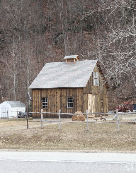 Primary Photo Of 942 Rt-22, Eagle Bridge Freestanding For Sale