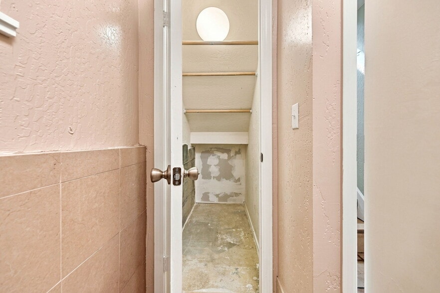 More Photos Of 1135 5th Ave, Crockett Apartments For Sale