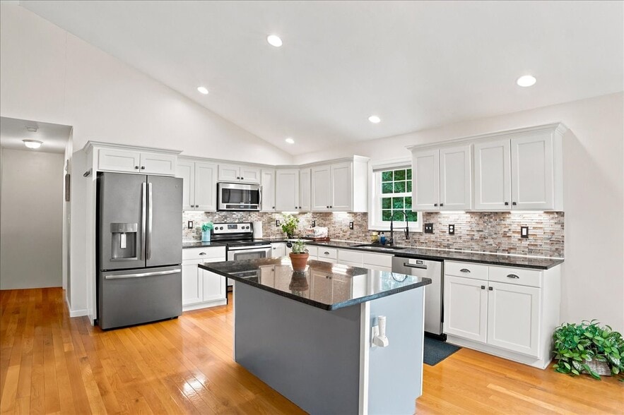 More Photos Of 1309 Redland Rd, Cross Junction Winery Vineyard For Sale