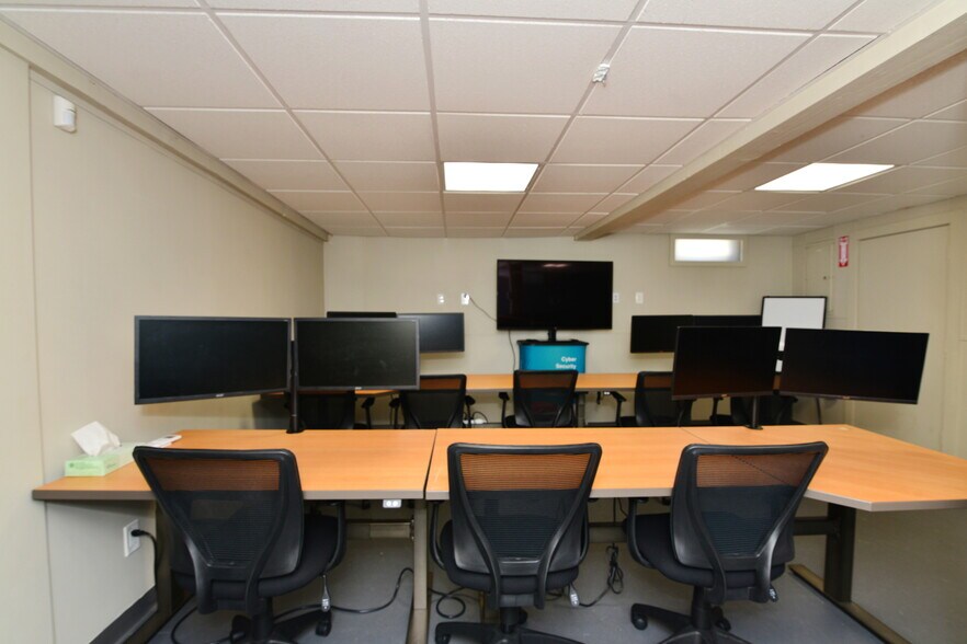 More Photos Of 186 Grove St, Franklin Office For Sale