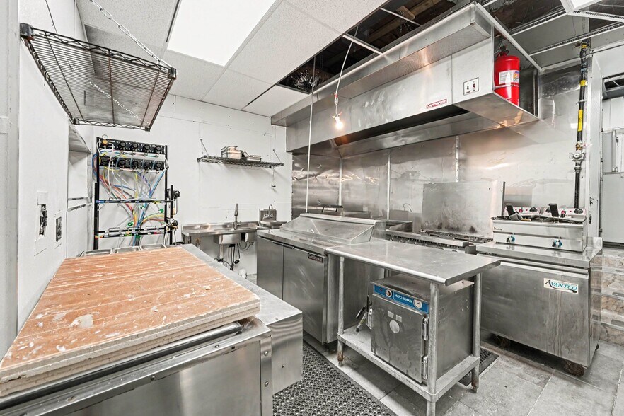 More Photos Of 100 S Market St, Madison Restaurant For Sale