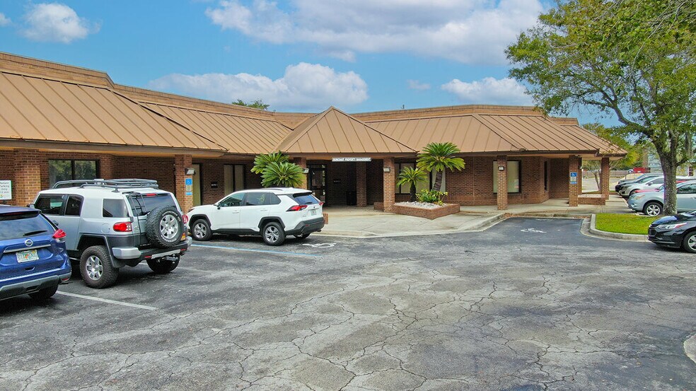 More Photos Of 5711 Richard St, Jacksonville Medical For Lease