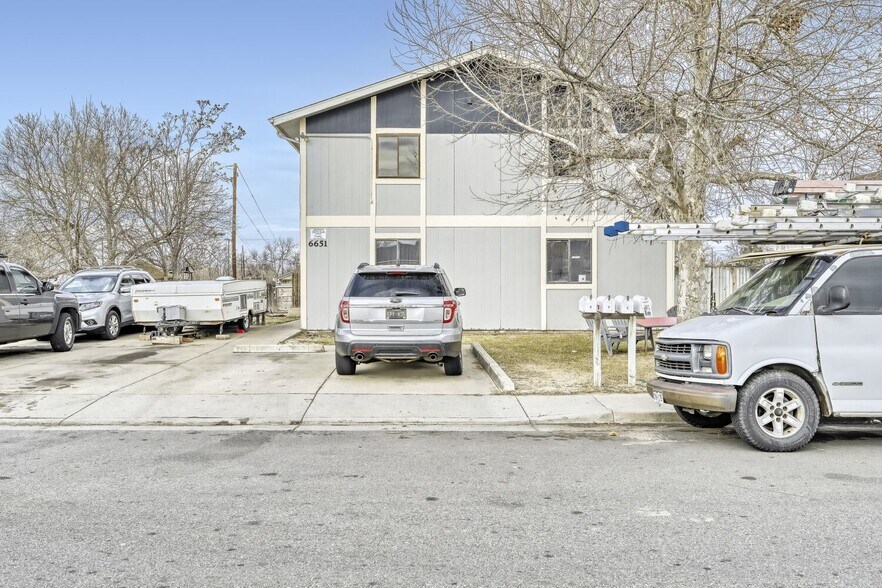 More Photos Of 6661 E 63rd Pl, Commerce City Apartments For Sale