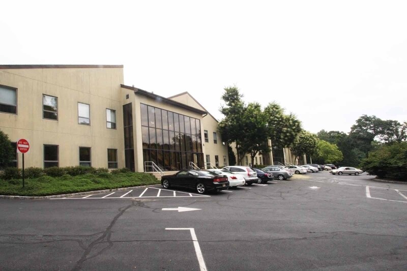 More Photos Of 115 US Highway 46, Mountain Lakes Unknown For Lease